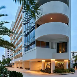https://casa-costera-isla-verde-apartments-by-marriott-bonvoy.comcaribbean.com